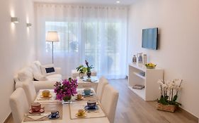 Solymar Apartments